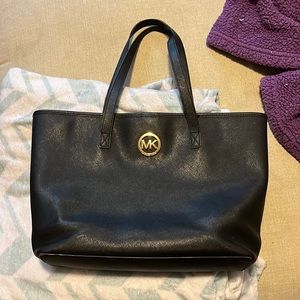 Michael Kors tote